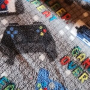 Gamer Controller Print Fleece Throw Blanket - Gray